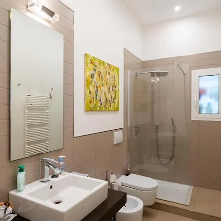 Madame Apartamento *