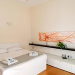 Madame Apartamento *