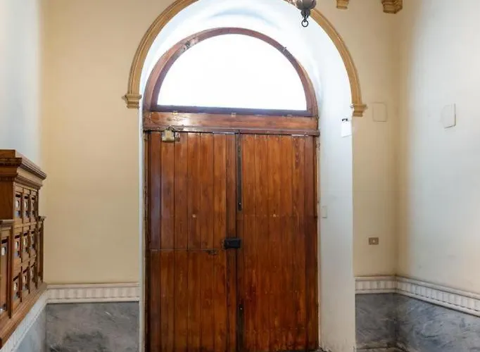 Madame Apartment Bari