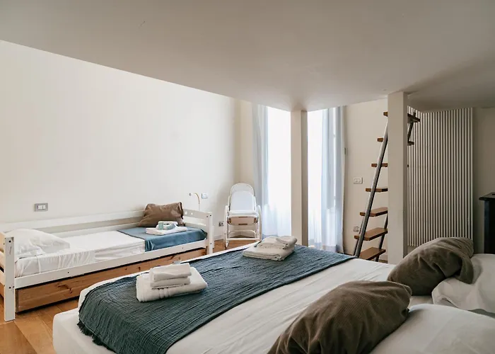 Madame Apartment *